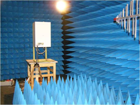 Rack echipamente generare semnal si amplificare